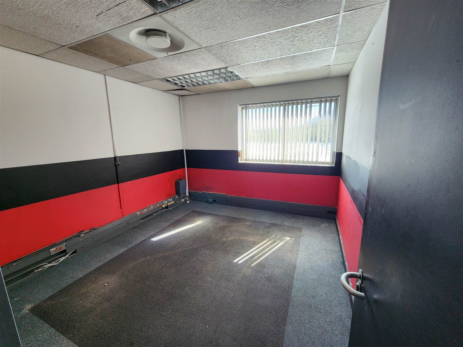 618  m² Commercial space in Wynberg photo number 7
