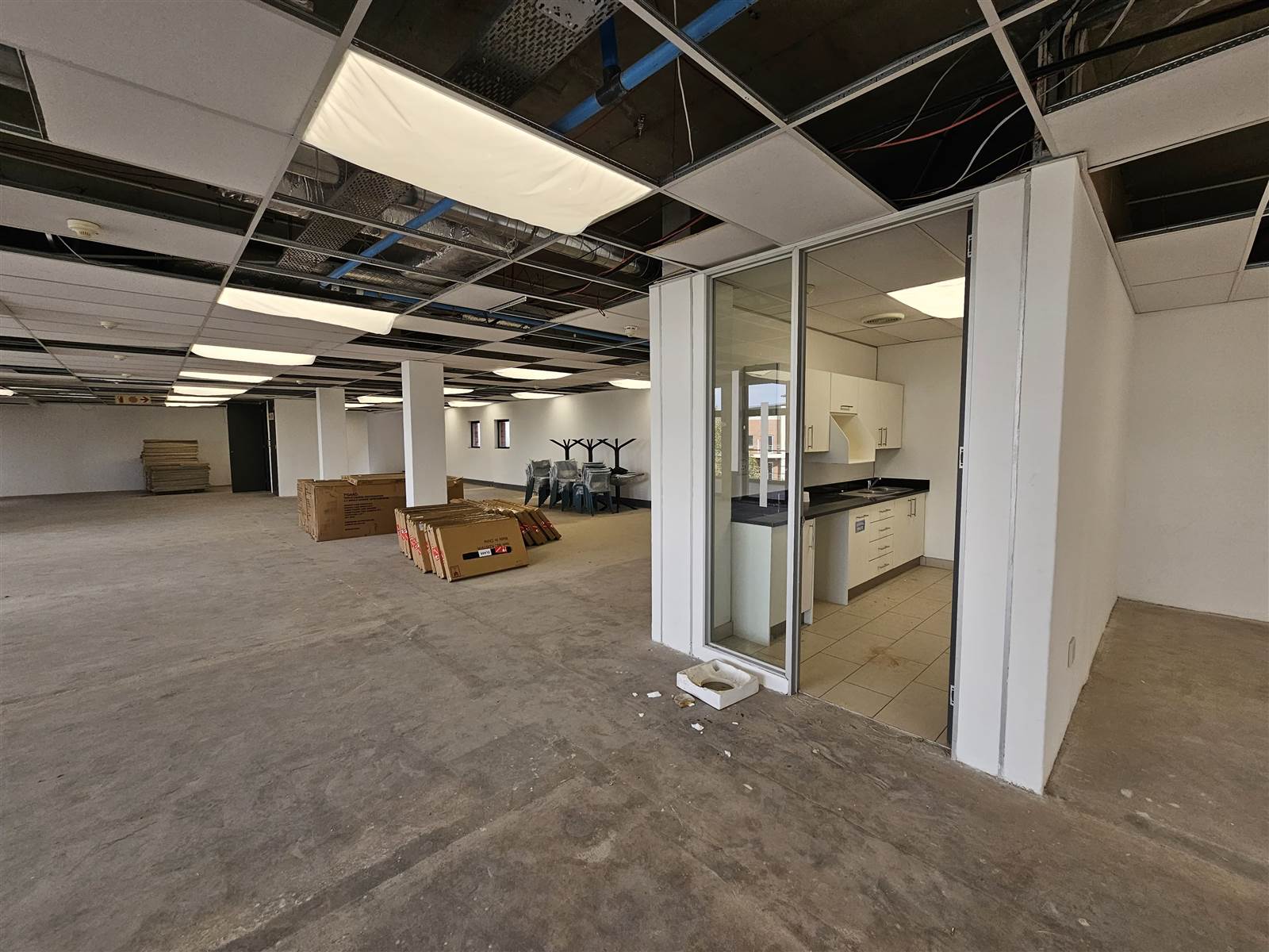 608  m² Commercial space in Centurion CBD photo number 4