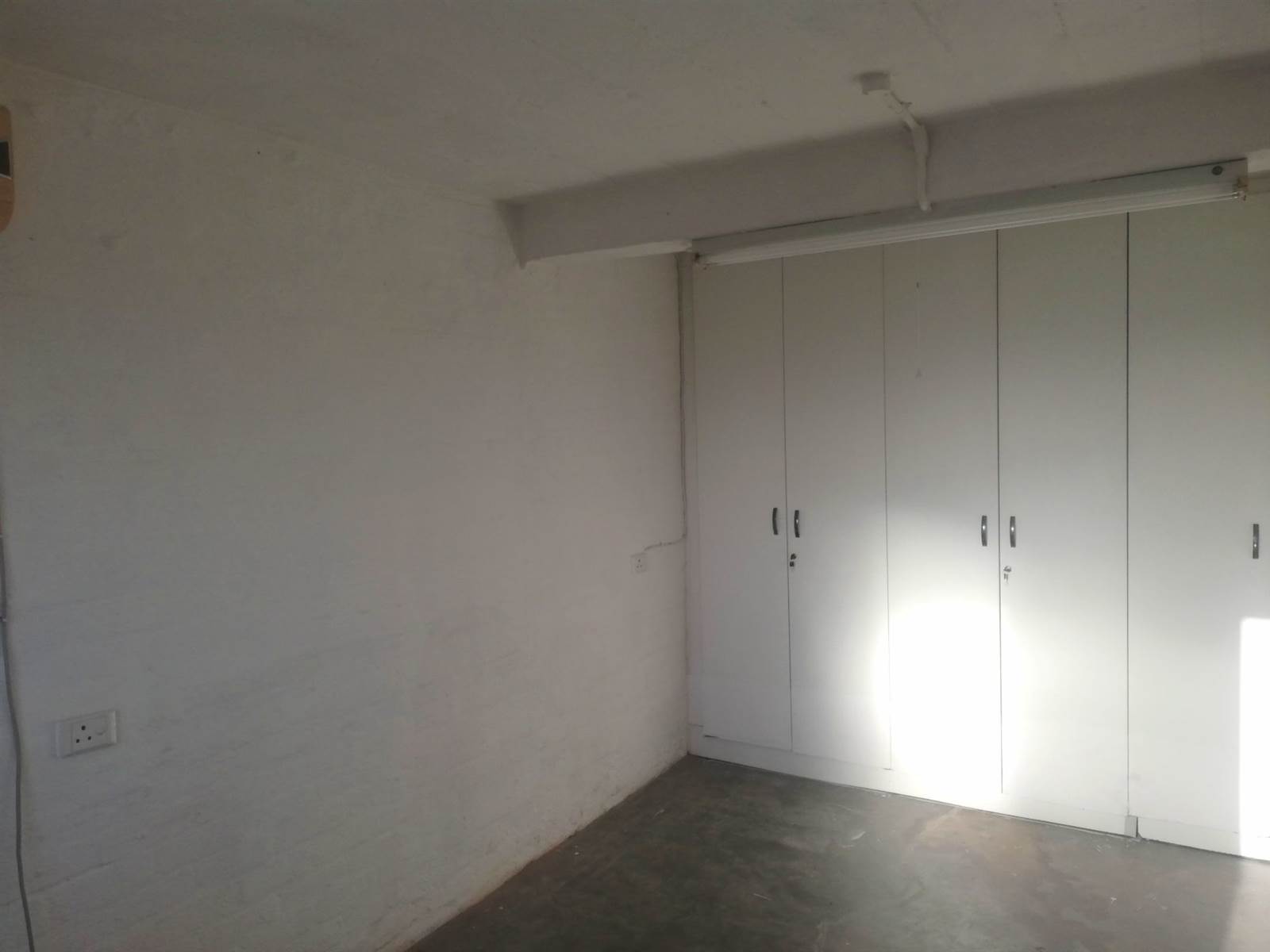 19  m² Commercial space in Port Shepstone photo number 3