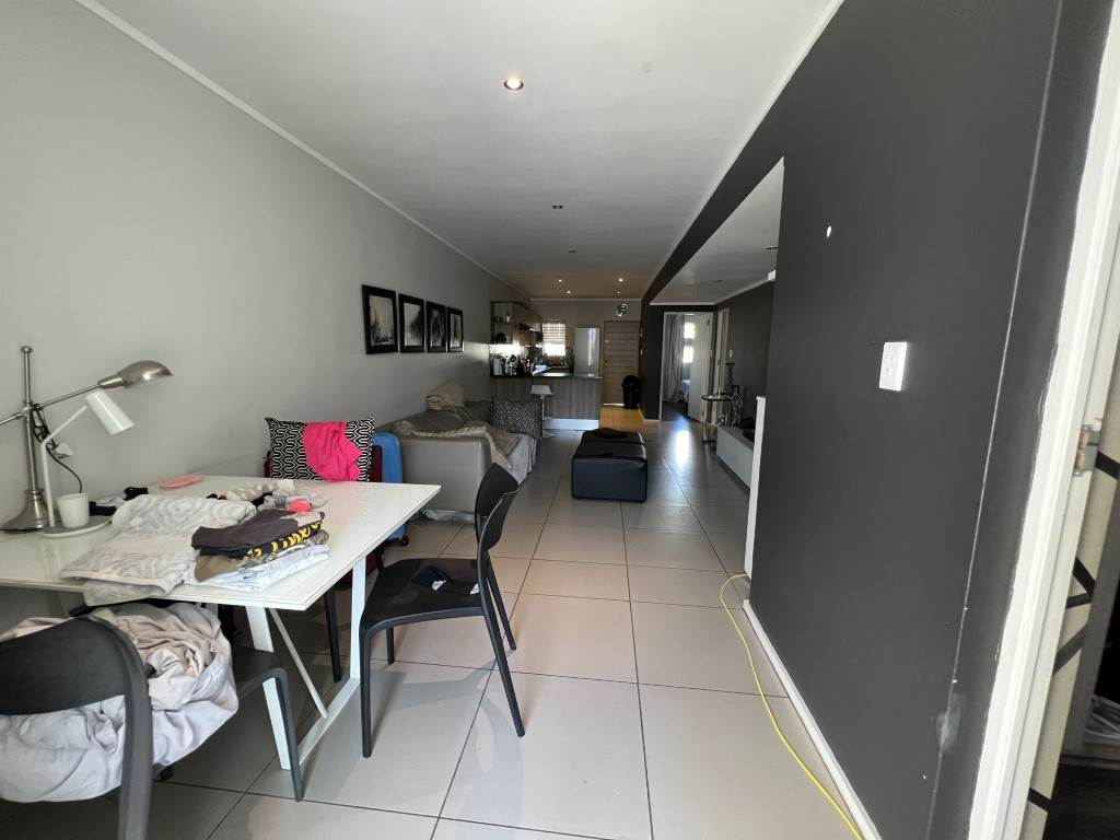 2 Bed Apartment in Rivonia photo number 18