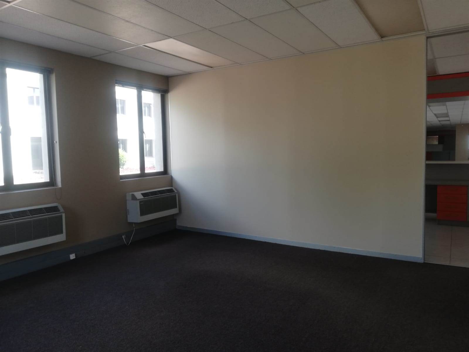 2222  m² Commercial space in Rivonia photo number 24