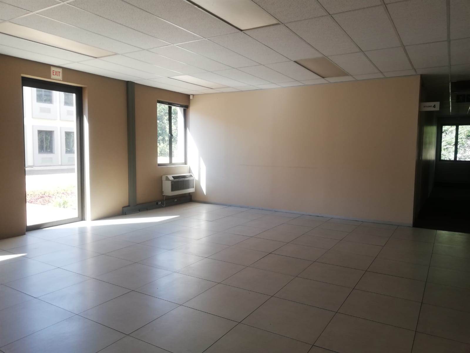 2222  m² Commercial space in Rivonia photo number 13
