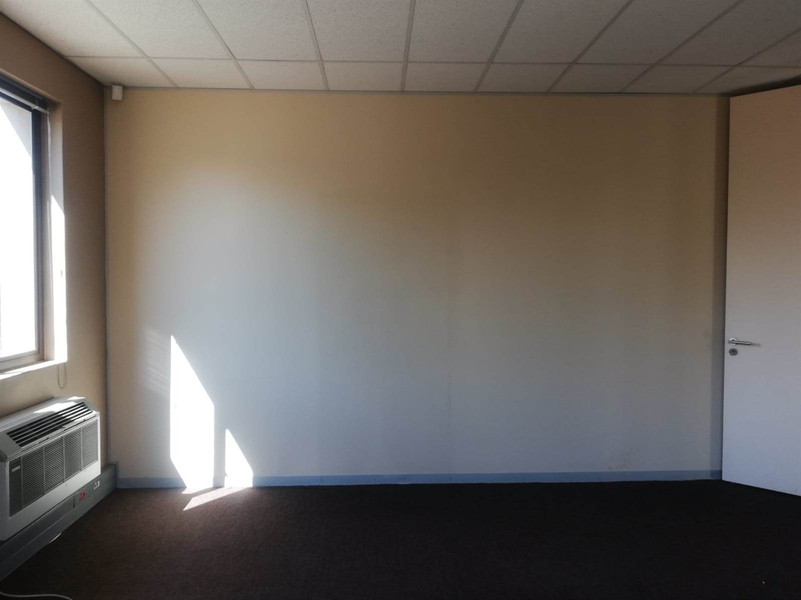 2222  m² Commercial space in Rivonia photo number 16