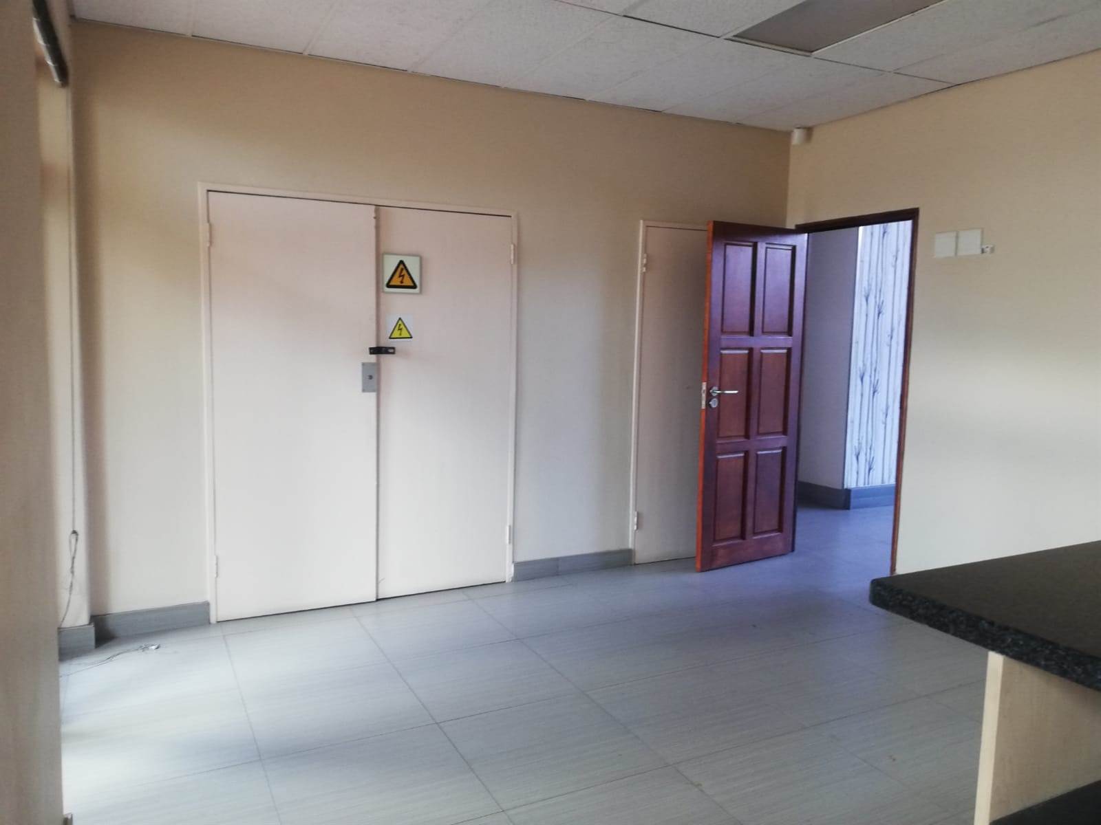 2222  m² Commercial space in Rivonia photo number 27