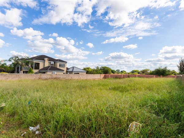 1 000 m² Land 1 000 m² Land