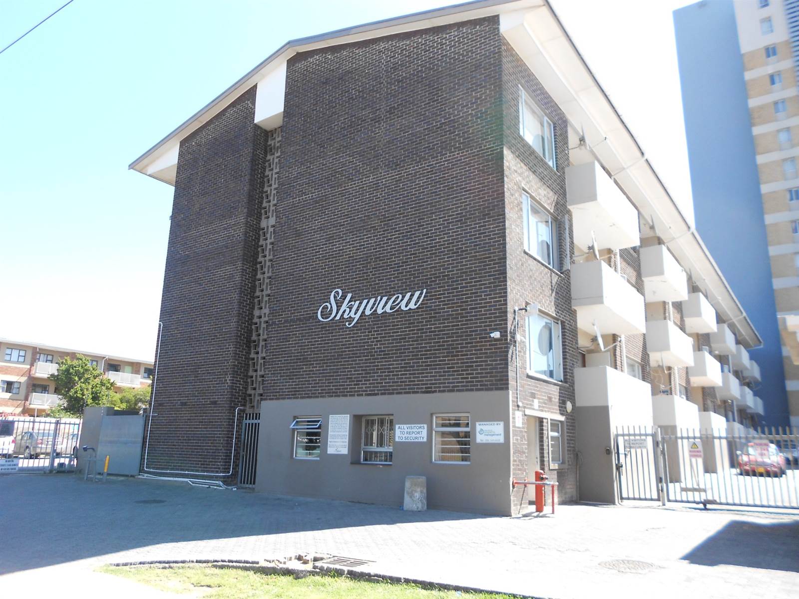 3 Bed Flat in Southernwood photo number 2