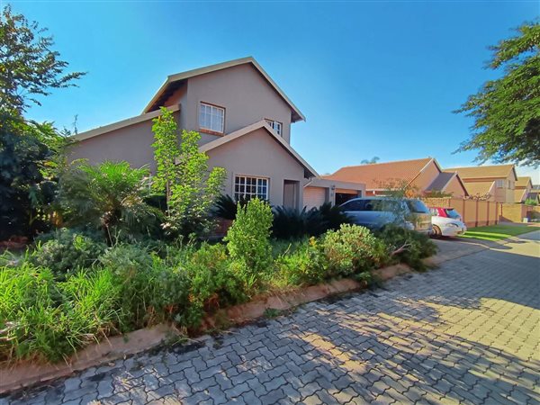 3 Bedroom House 3 Bedroom House