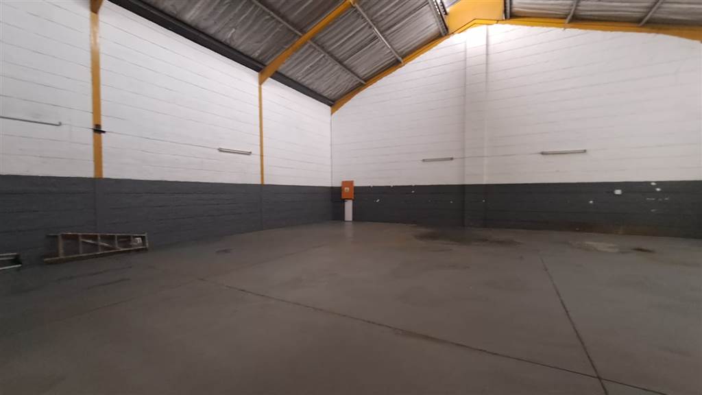 316  m² Industrial space in Silverton photo number 2