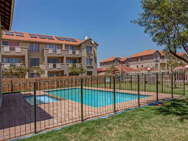 1 Bed Apartment in Benoni South