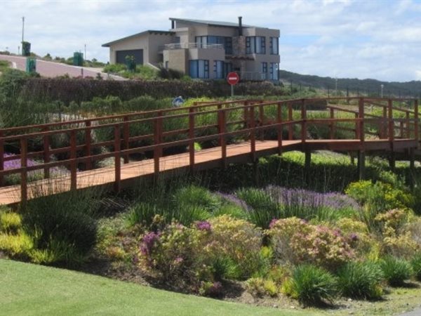 510 m² Land available in Stilbaai