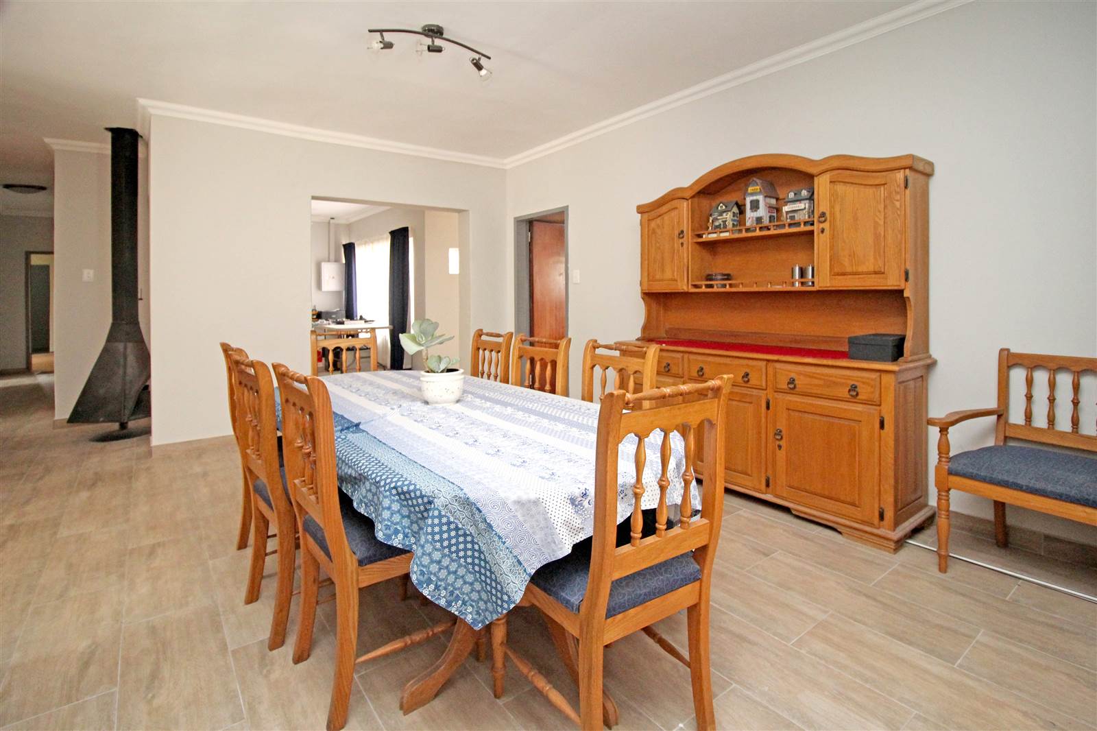 4 Bed House in Doringkloof photo number 2