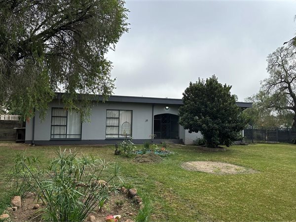 4 Bed House in Barry Hertzog Park