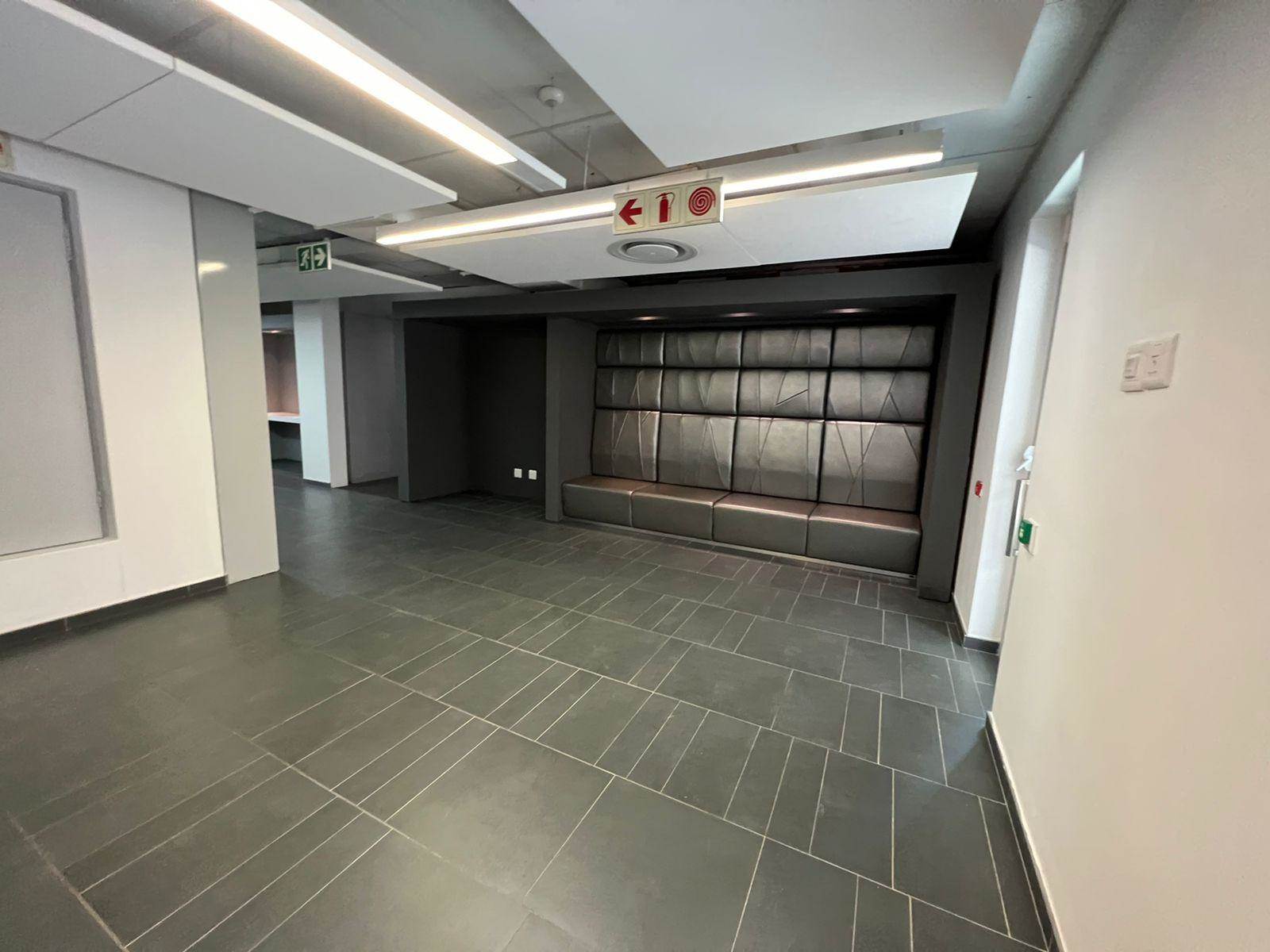 1228  m² Commercial space in Illovo photo number 10