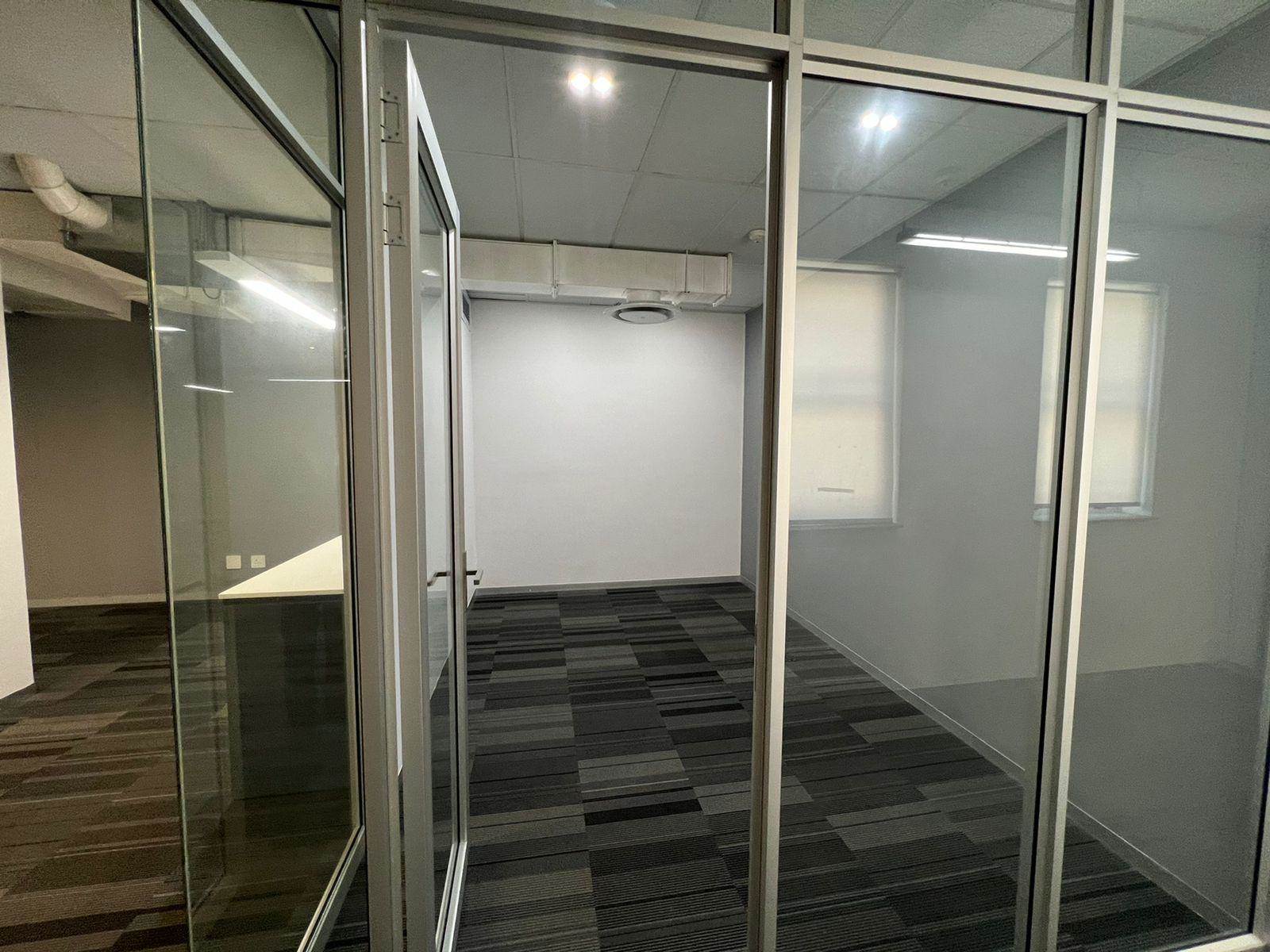 1228  m² Commercial space in Illovo photo number 18