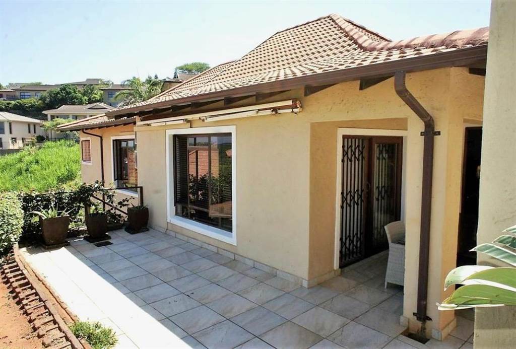 4 Bed Townhouse in Ballito photo number 1