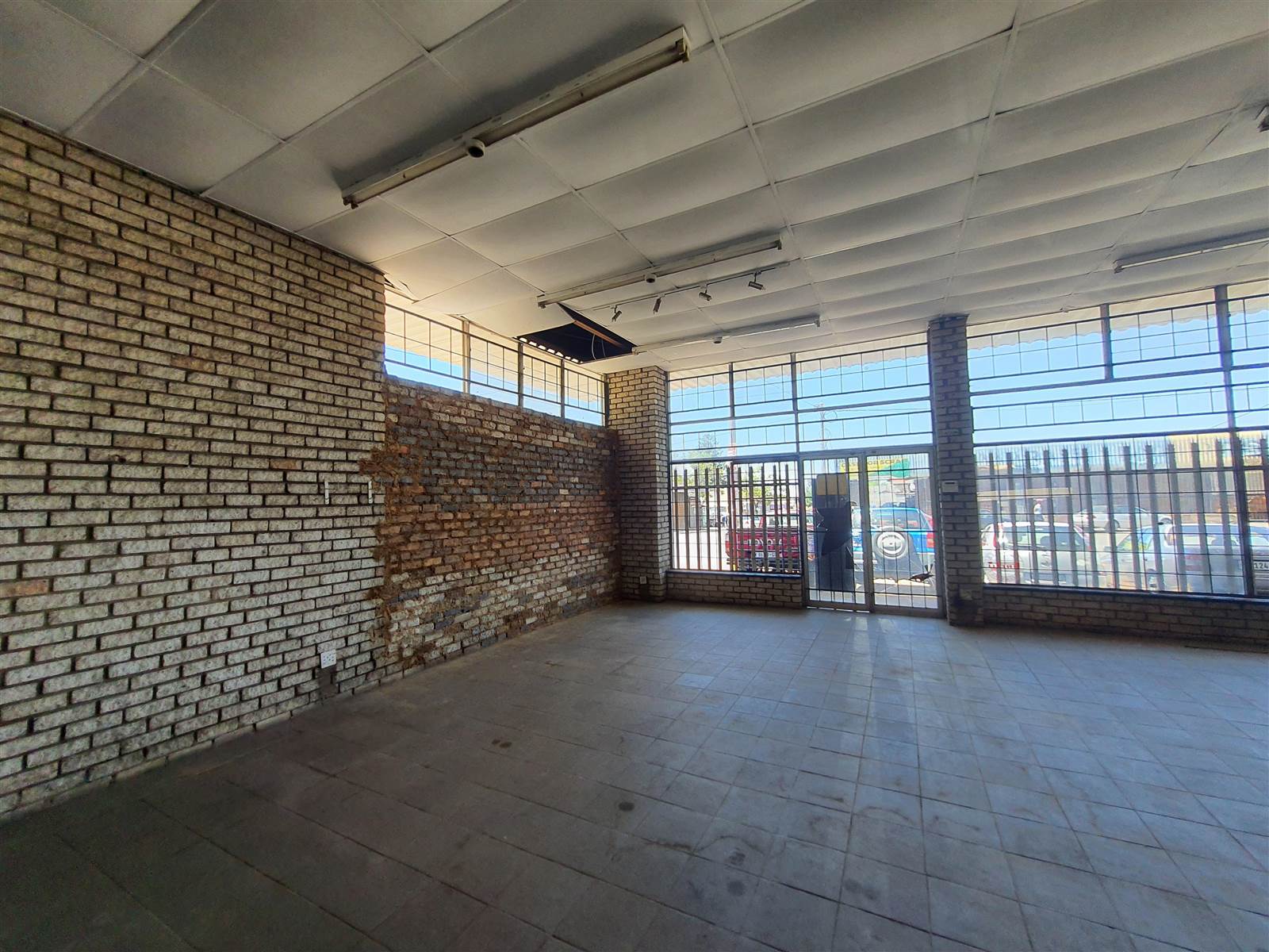 500  m² Industrial space in Jeppestown photo number 2