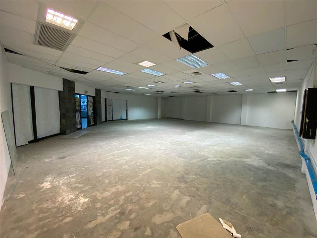 198  m² Retail Space in Somerset West Central photo number 9
