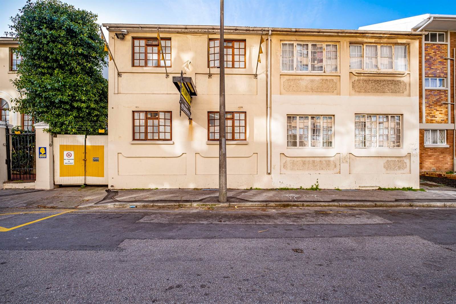 24 Bed House in Port Elizabeth Central photo number 3
