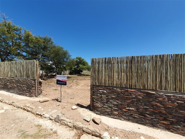825 m² Land available in McGregor