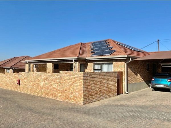 2 Bedroom Simplex 2 Bedroom Simplex