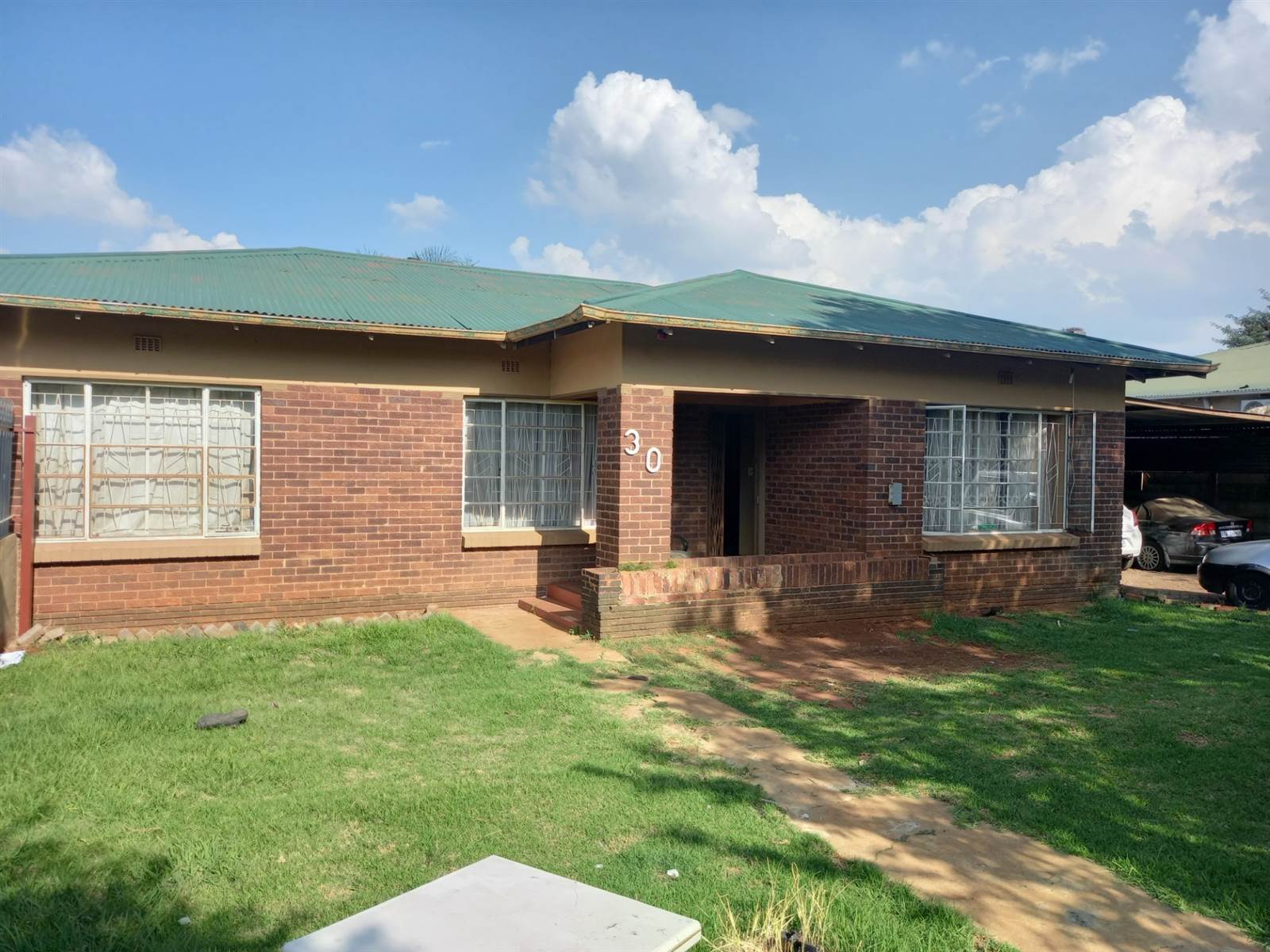 10 Bed House in Kempton Park Central photo number 4