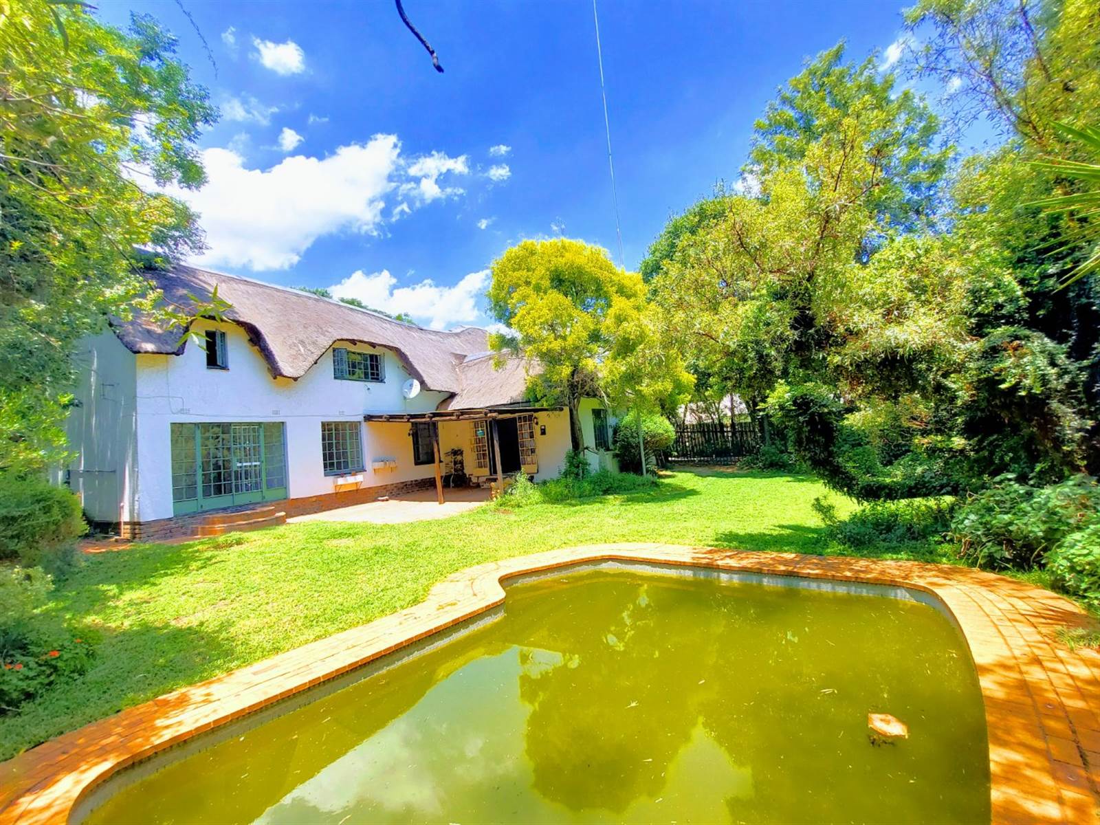 6 Bed House in Johannesburg North photo number 1