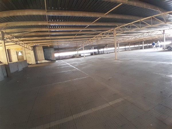 2500  m² Commercial space