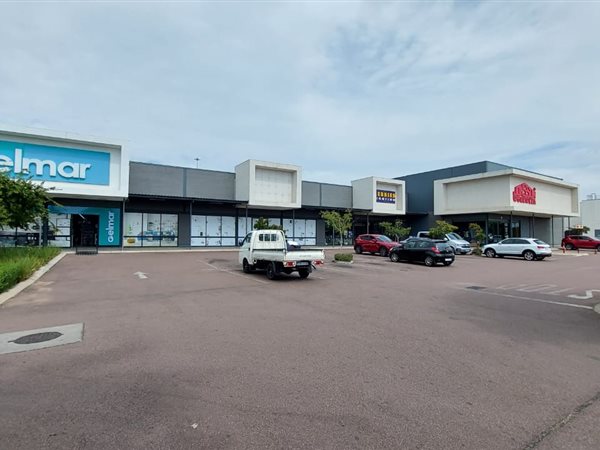 595  m² Commercial space in Hennopspark