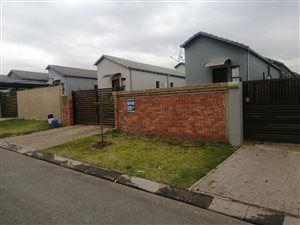 2 Bed House in South Hills