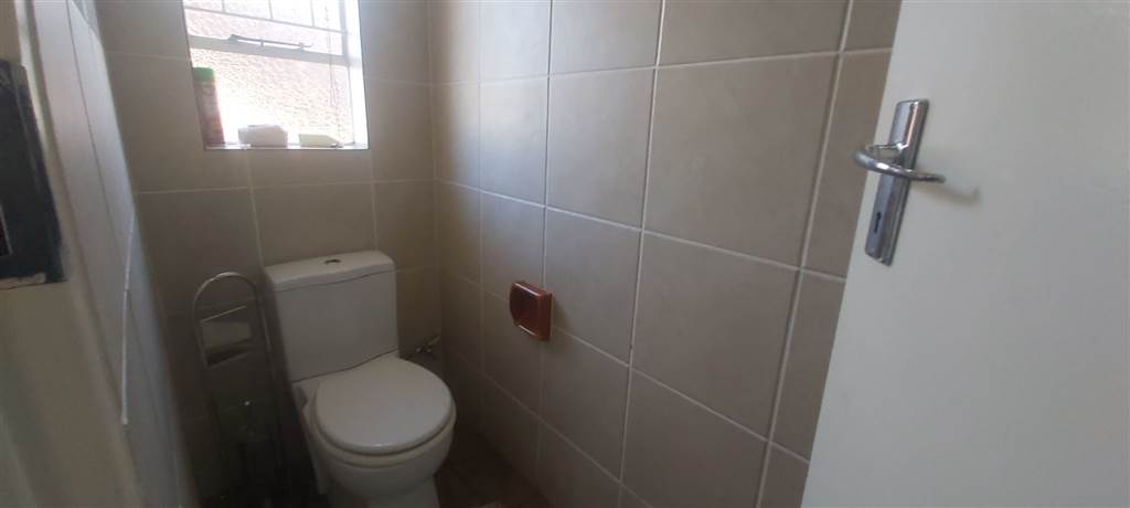 3 Bed House in Sonlandpark photo number 11