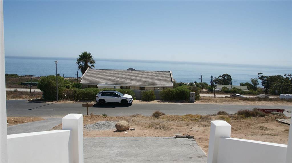 3 Bed House in St Helena Bay photo number 19