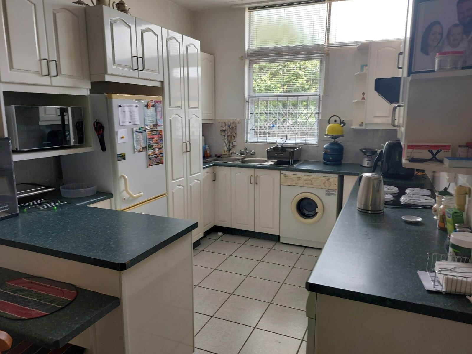 2 Bed Flat in Hutten Heights photo number 2