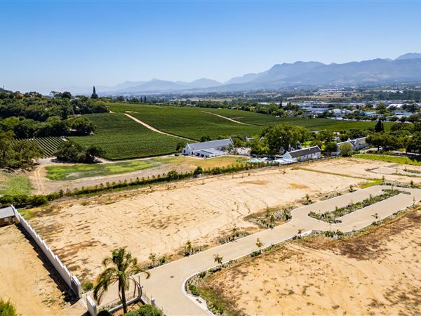 730 m² Land 730 m² Land