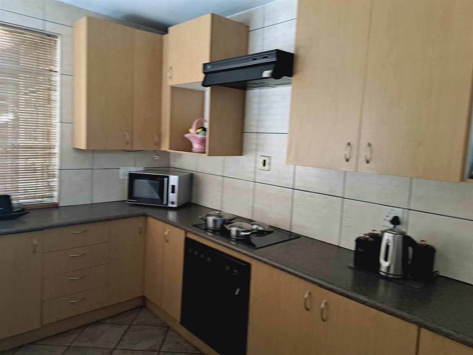 3 Bed Townhouse in Benoni Central photo number 9