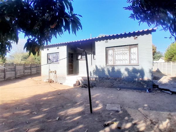 2 Bedroom House 2 Bedroom House