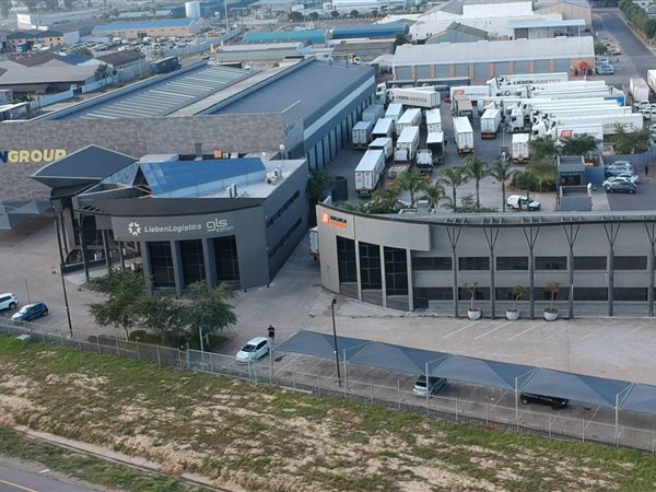 9 648  m² Industrial space