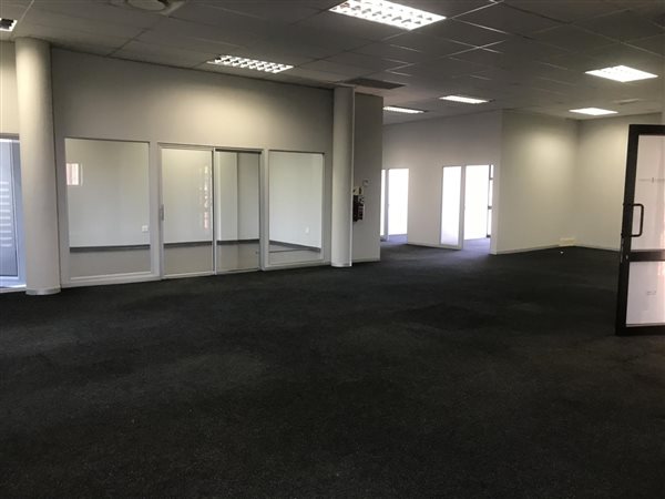 282  m² Commercial space in Highveld