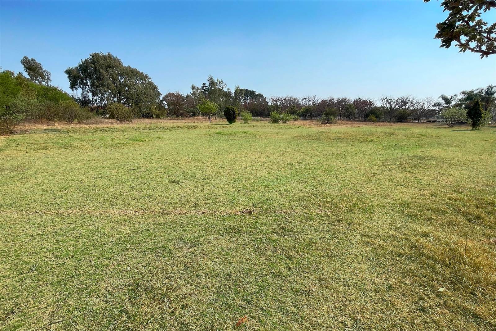 1.2 ha Land available in Beaulieu photo number 27