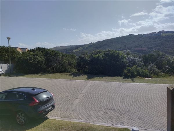 923 m² Land available in Great Brak River