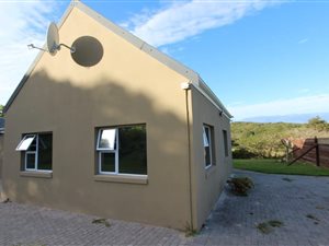 Apartment in Lovemore Park