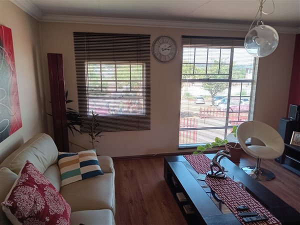 2 Bed Townhouse in Alan Manor