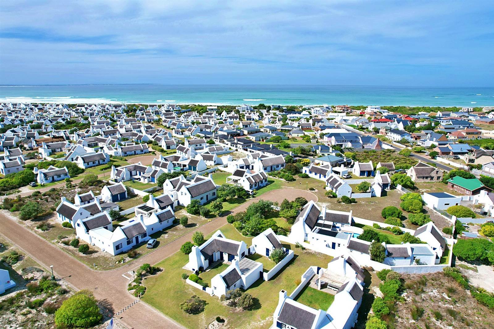 3 Bed House in Struisbaai photo number 2