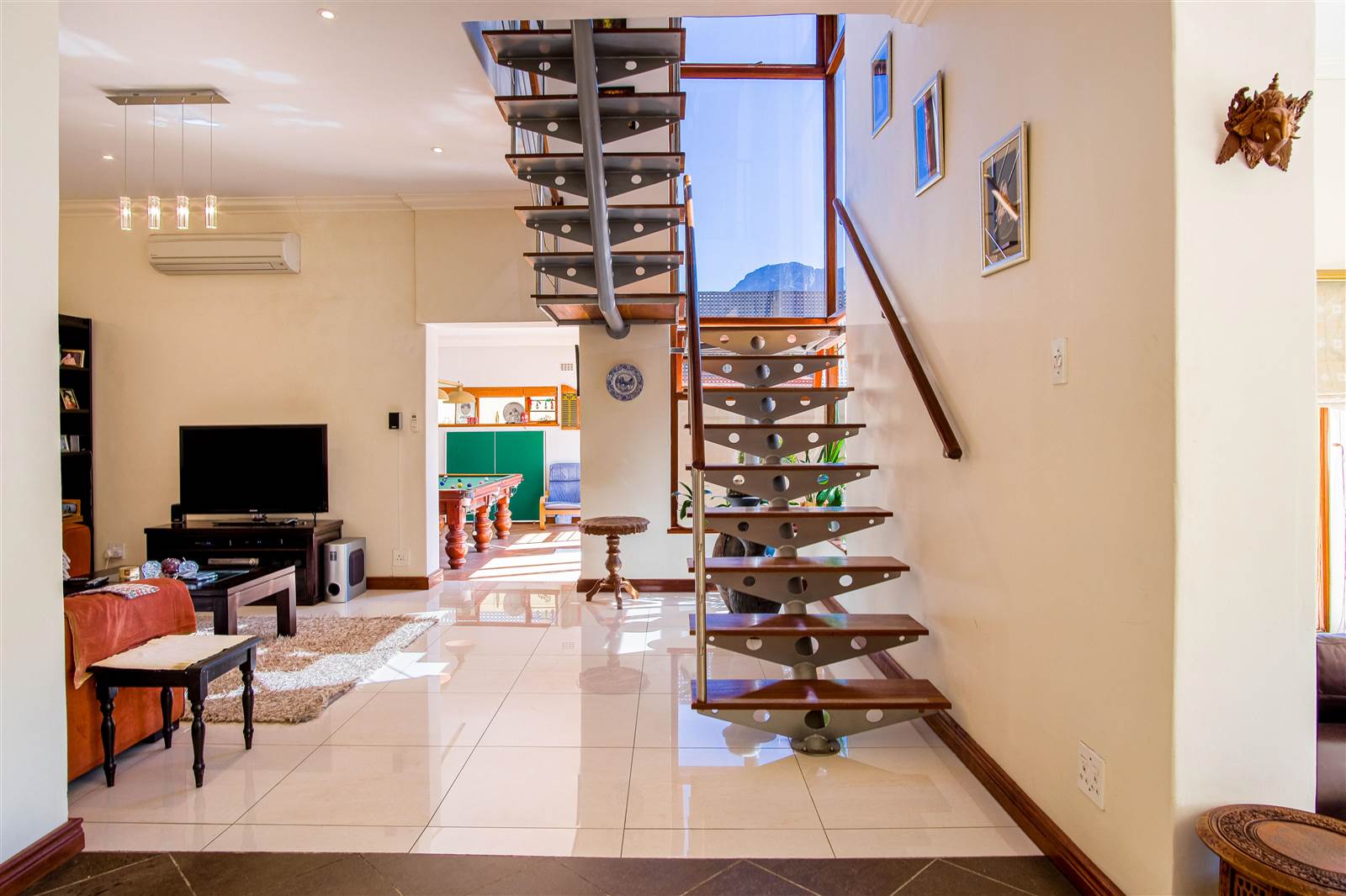 5 Bed House in Wynberg Upper photo number 9