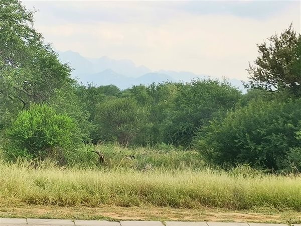 1 055 m² Land 1 055 m² Land