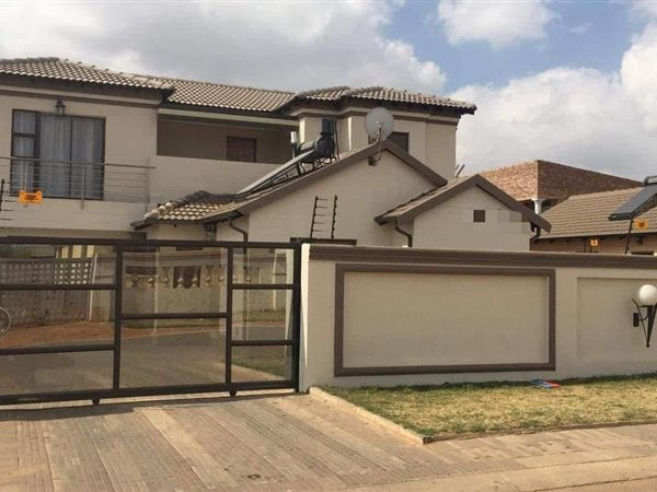 1 Bedroom House