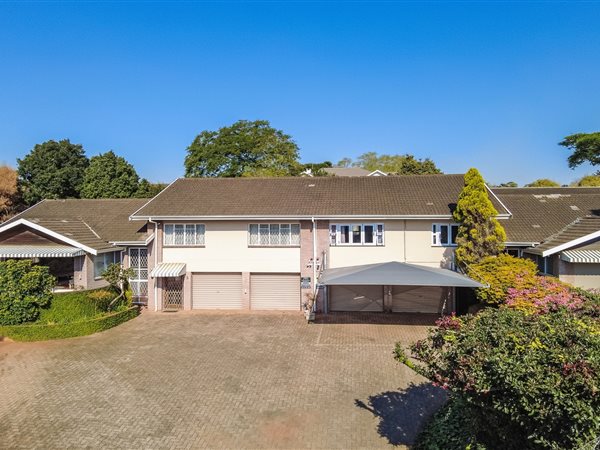 3 Bedroom Townhouse 3 Bedroom Townhouse