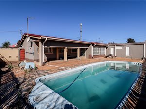 3 Bed House in Tedstoneville