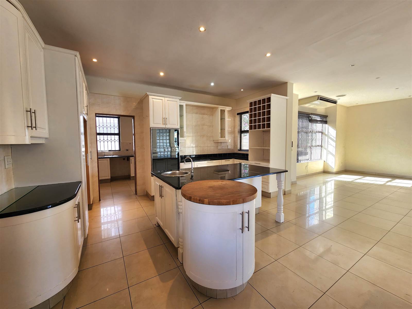 6 Bed House in Durban North photo number 12