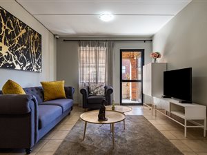 2 Bed Apartment in Newtown