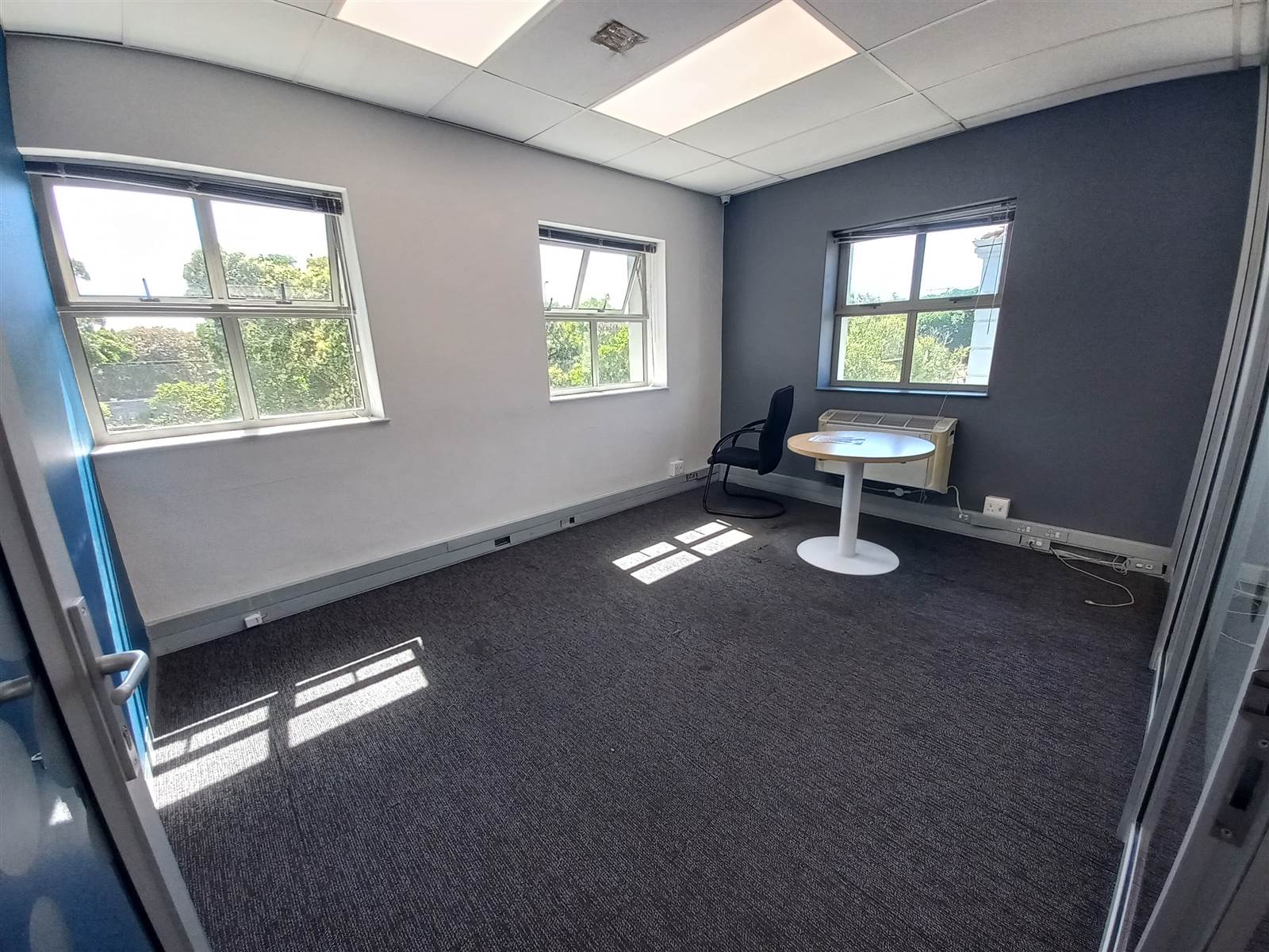 604  m² Commercial space in Pinelands photo number 18